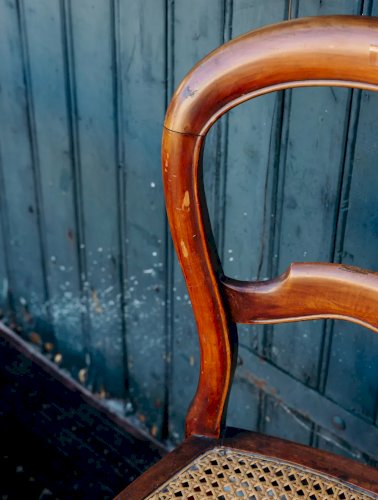 Claude, la chaise cannée N°410