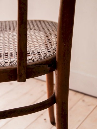 Claude, la chaise cannée N°4