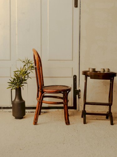 Claude, la chaise cannée N°707