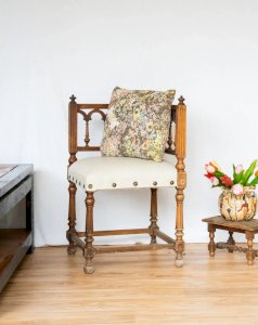 Claude, the leather corner chair No. 882