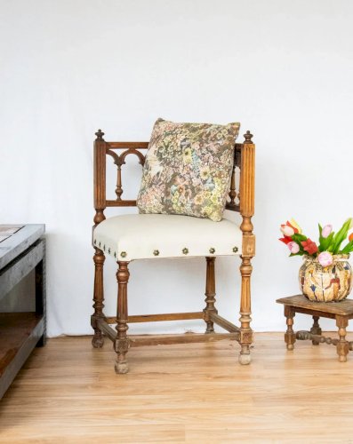 Claude, la chaise d'angle en cuir N°882