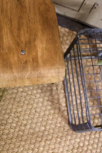 Claude, la chaise d'atelier en métal et bois N°880