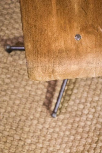 Claude, la chaise d'atelier en métal et bois N°880