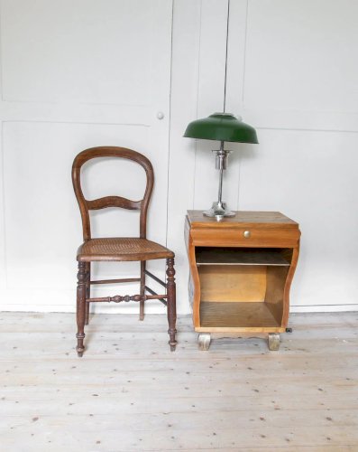 Claude, la chaise en bois cannée N°329