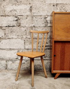 Claude, la chaise en bois claire N°593