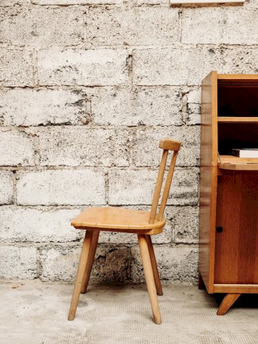 Claude, la chaise en bois claire N°593