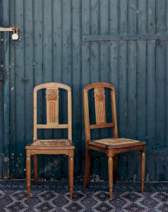 Claude, la chaise en bois et cuir N°407