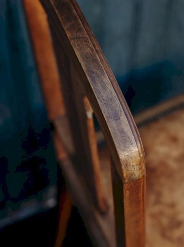 Claude, la chaise en bois et cuir N°407