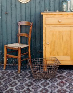 Claude, la chaise en bois et paille N°405