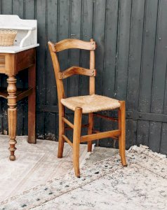 Claude, la chaise en bois et paille N°628