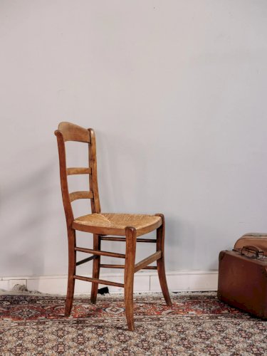 Claude, la chaise en bois et paille N°835