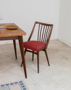 Claude, la chaise en bois et tissu N°698