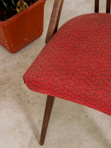 Claude, la chaise en bois et tissu N°698