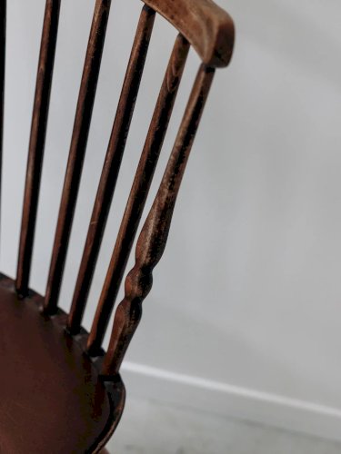 Claude, la chaise en bois N°232