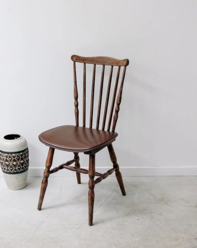 Claude, la chaise en bois N°232