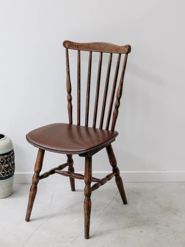 Claude, la chaise en bois N°232