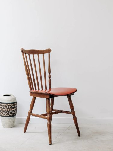 Claude, la chaise en bois N°233