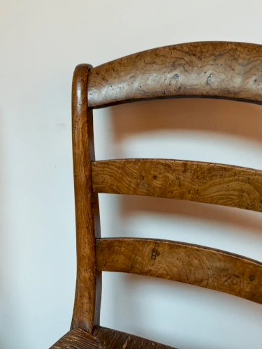 Claude, la chaise en bois N°290