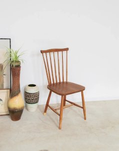 Claude, the wooden chair No. 364