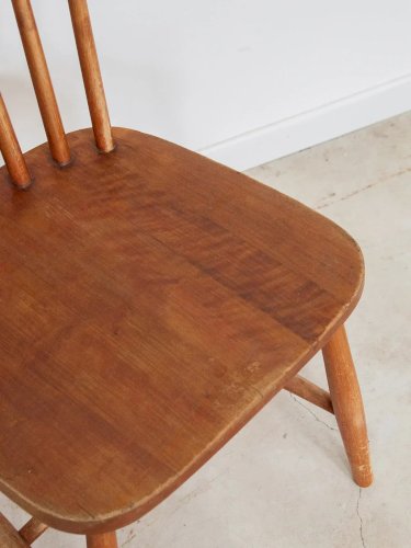 Claude, la chaise en bois N°364