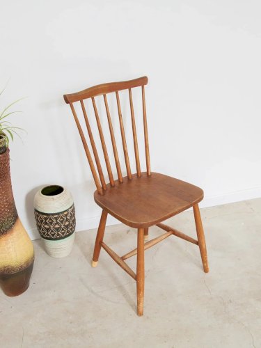 Claude, la chaise en bois N°364