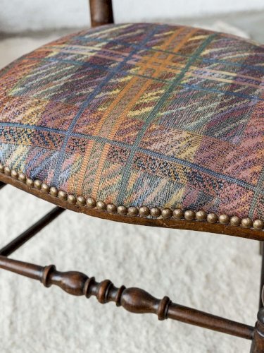 Claude, la chaise en bois N°393