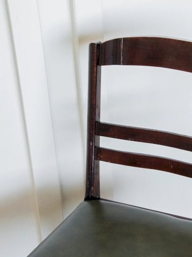 Claude, la chaise en bois N°446