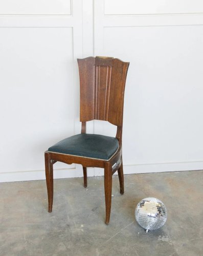 Claude, la chaise en bois N°447