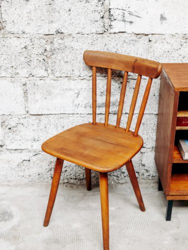 Claude, la chaise en bois N°486