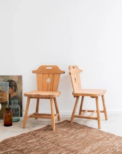 Claude, la chaise en bois N°493