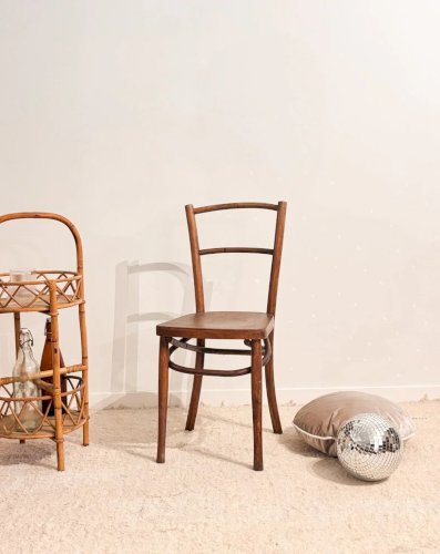 Claude, la chaise en bois N°617