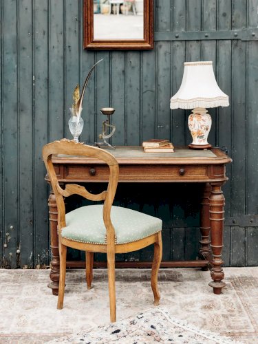 Claude, la chaise en bois N°646