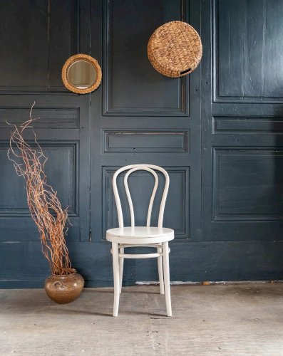 Claude, la chaise en bois N°669