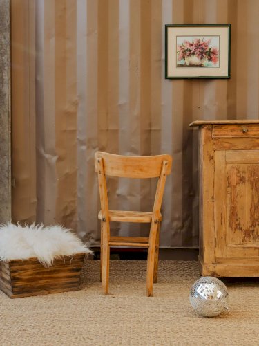 Claude, la chaise en bois N°766