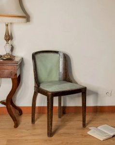 Claude, the wooden chair No. 792