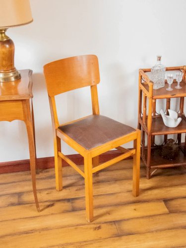 Claude, la chaise en bois N°820