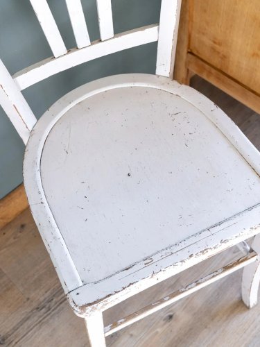 Claude, la chaise en bois N°834