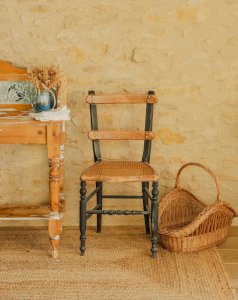 Claude, la chaise en bois N°845