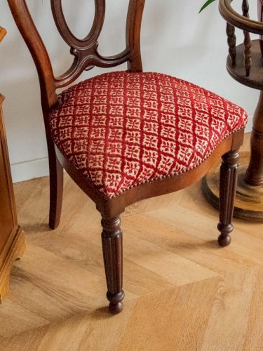 Claude, la chaise en bois style Louis Philippe N°963