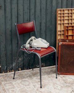 Claude, the metal chair No. 725