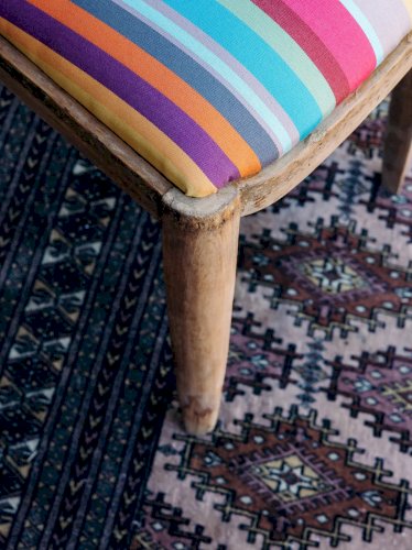 Claude, la chaise multicolore en bois N°406