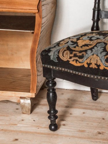 Claude, la chaise noire N°243