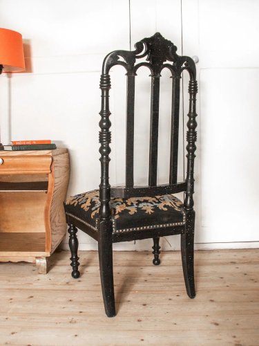 Claude, la chaise noire N°243