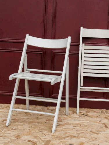 Claude, la chaise pliante en bois N°524