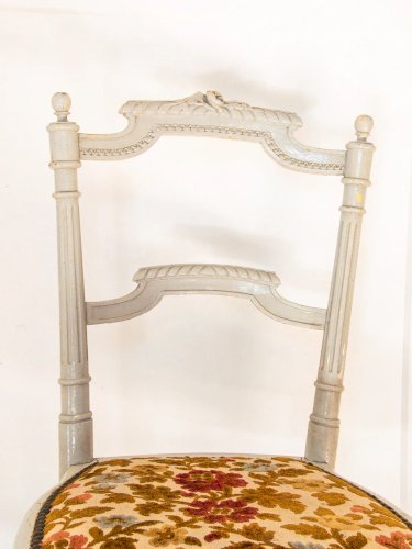 Claude, la chaise tapissée en bois N°338