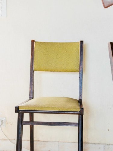 Claude, la chaise verte en bois N°443