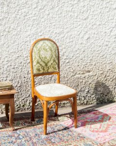 Claude, the green chair No. 583