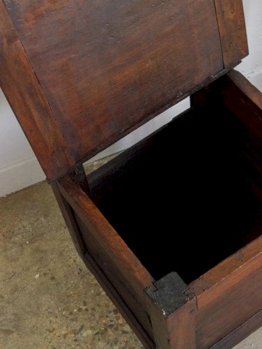 Claude, la chaise vintage en chêne N°594