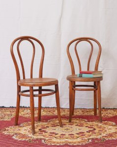 Claude, la paire chaise de bistrot en bois courbé N°995