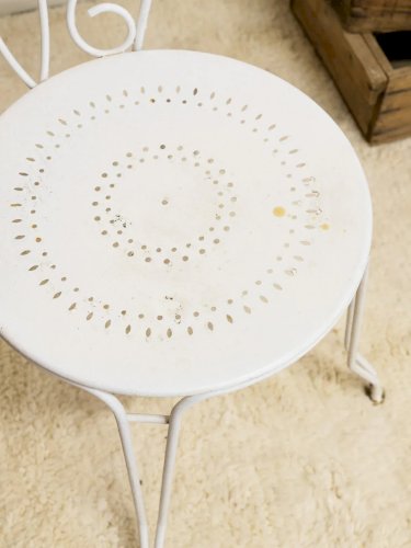 Claude, la paire de 2 chaises en métal blanc N°1021